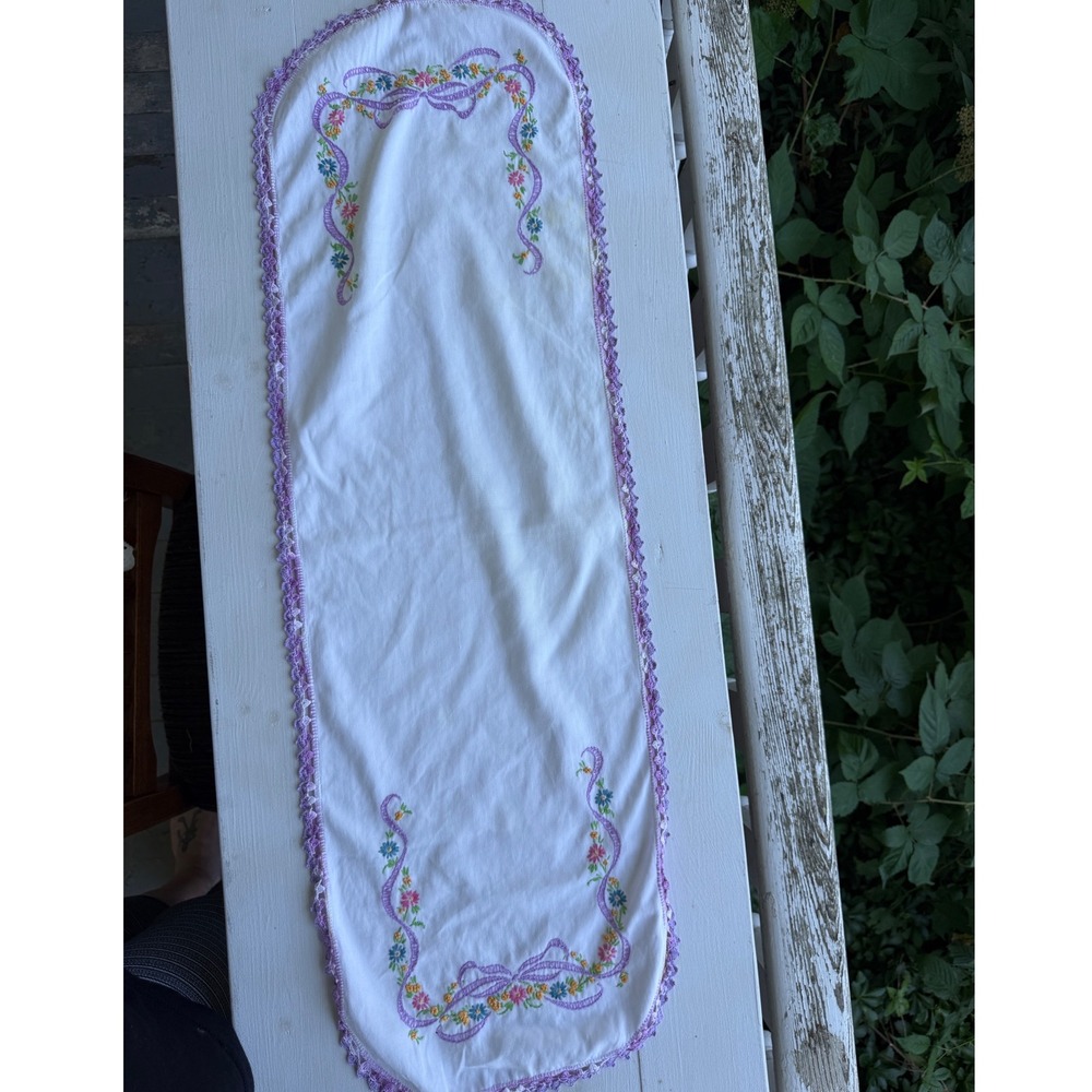 Vintage Embroidered Floral Table Runner White Purple Lace Trim 38x11